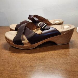 Dansko Brown Leather Cross Strap Clogs Size 38 | Comfort Artsy Lagenlook Boho